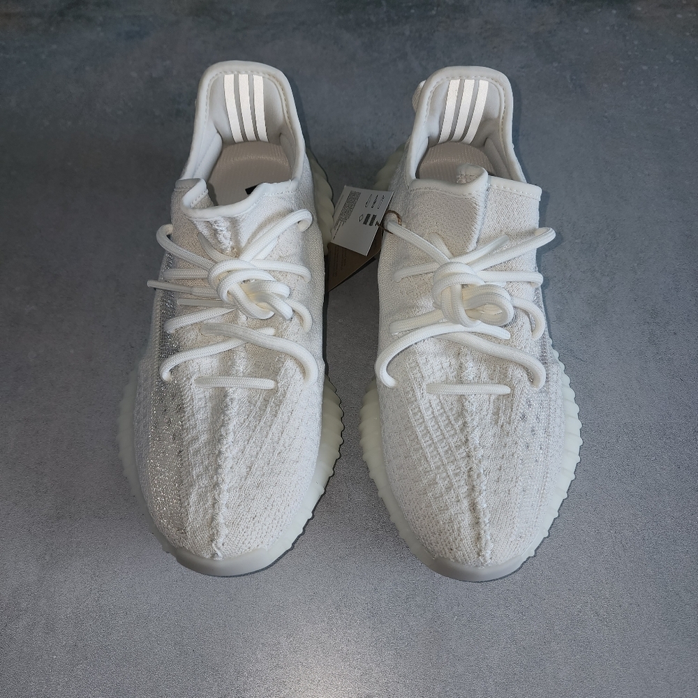Yeezy 350 V2